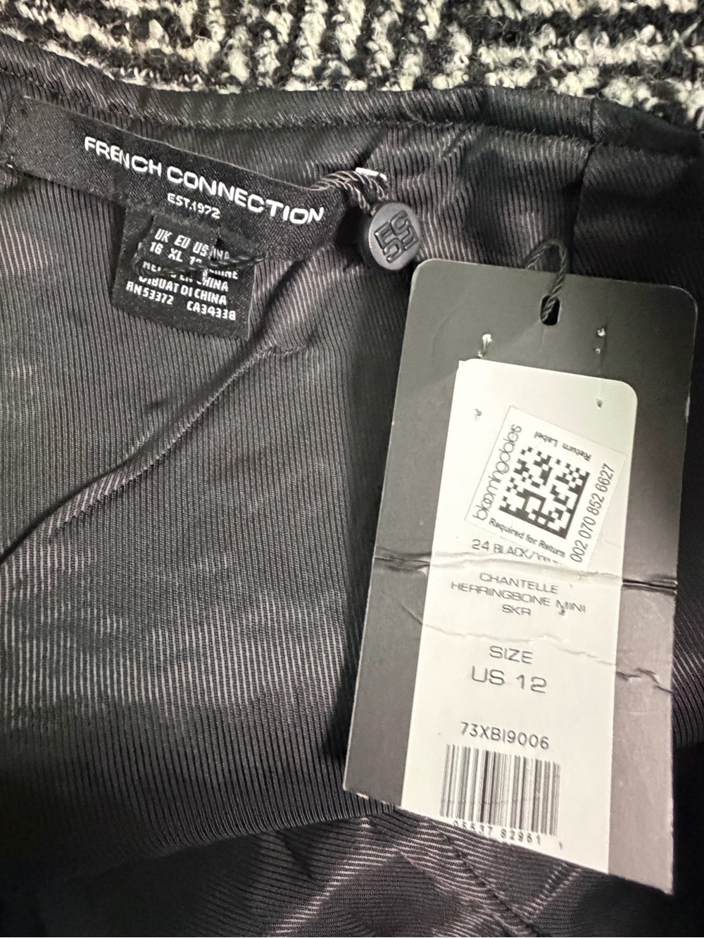 French Connection NWT Black White Chantelle Herringbone Slit Mini Skirt 12 - Picture 4 of 5
